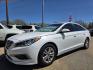 2016 DIAMOND WHITE Hyundai Sonata SE (5NPE24AF3GH) with an 2.4L L4 DOHC 16V engine, 7A transmission, located at 2660 S.Garland Avenue, Garland, TX, 75041, (469) 298-3118, 32.885387, -96.656776 - Photo#8