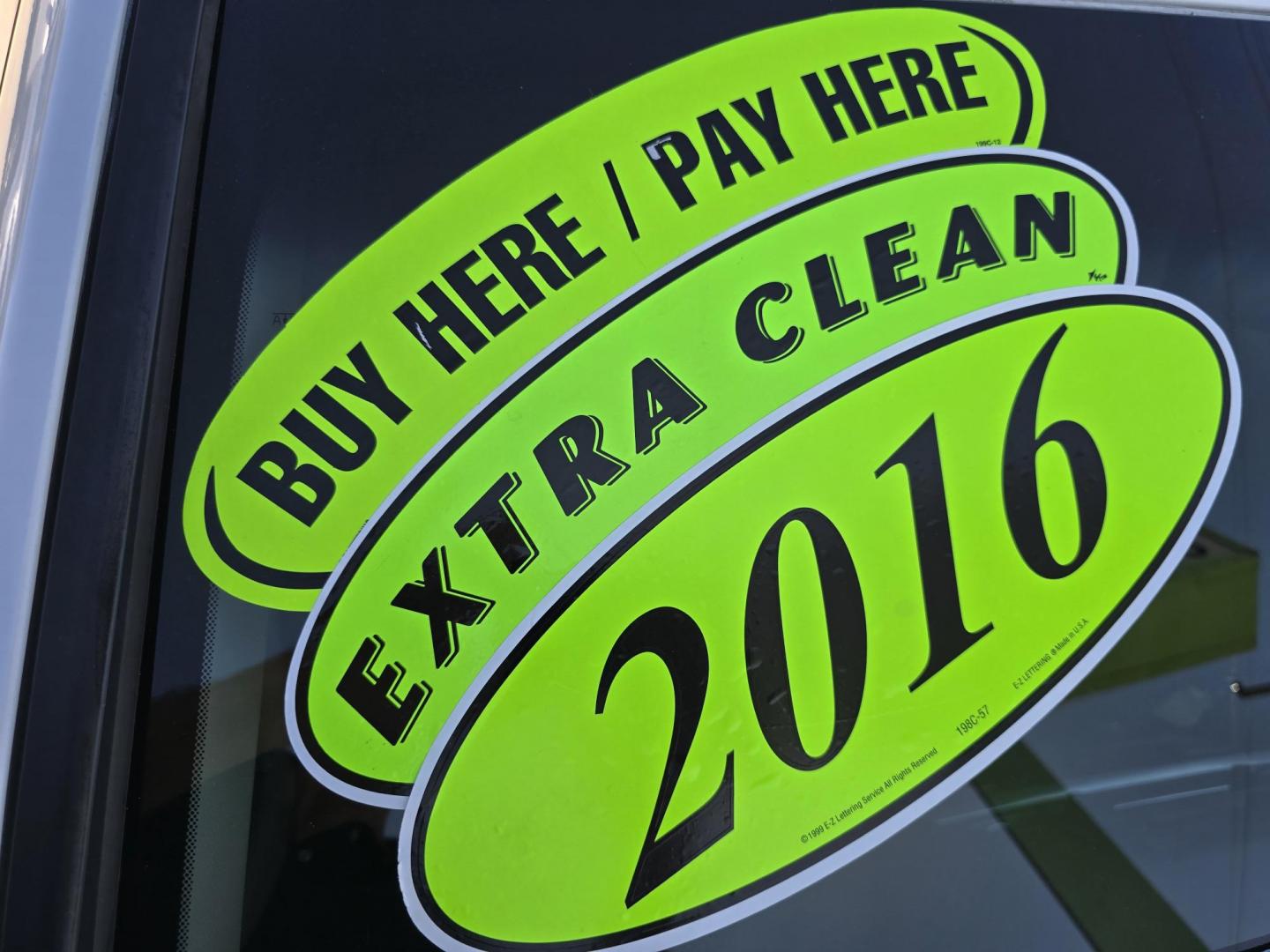 2016 DIAMOND WHITE Hyundai Sonata SE (5NPE24AF3GH) with an 2.4L L4 DOHC 16V engine, 7A transmission, located at 2660 S.Garland Avenue, Garland, TX, 75041, (469) 298-3118, 32.885387, -96.656776 - Photo#21