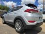 2016 Hyundai Tucson SE (KM8J23A45GU) with an 2.0L L4 DOHC 16V engine, 6A transmission, located at 2660 S.Garland Avenue, Garland, TX, 75041, (469) 298-3118, 32.885387, -96.656776 - Photo#5