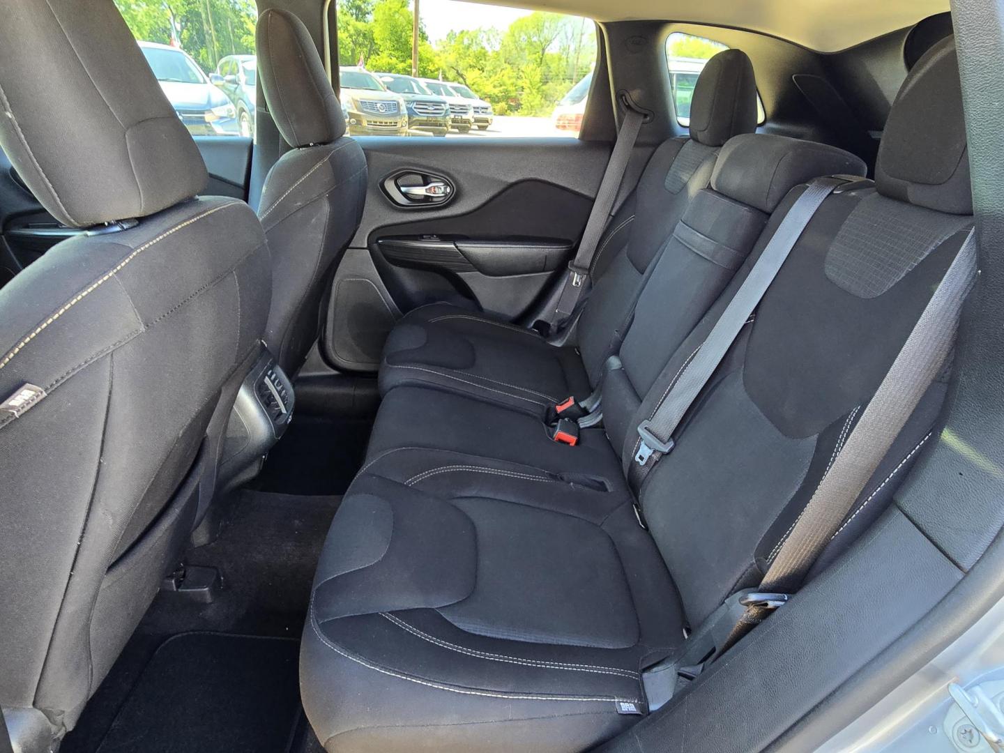 $view_url - Photo#15