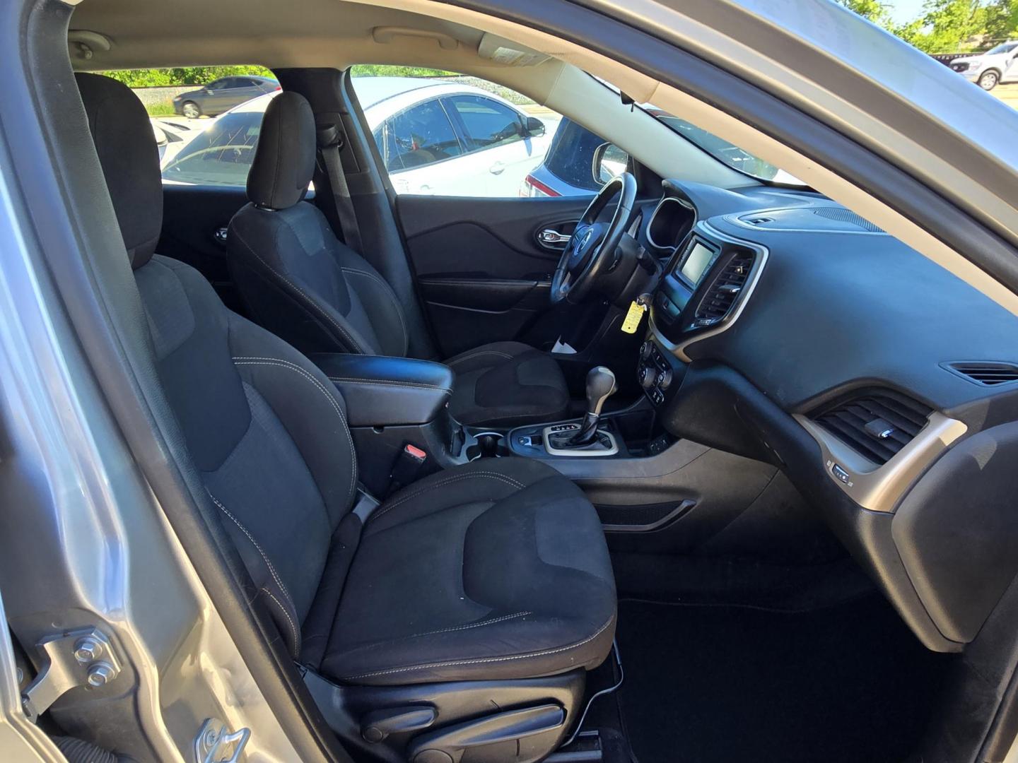 $view_url - Photo#18