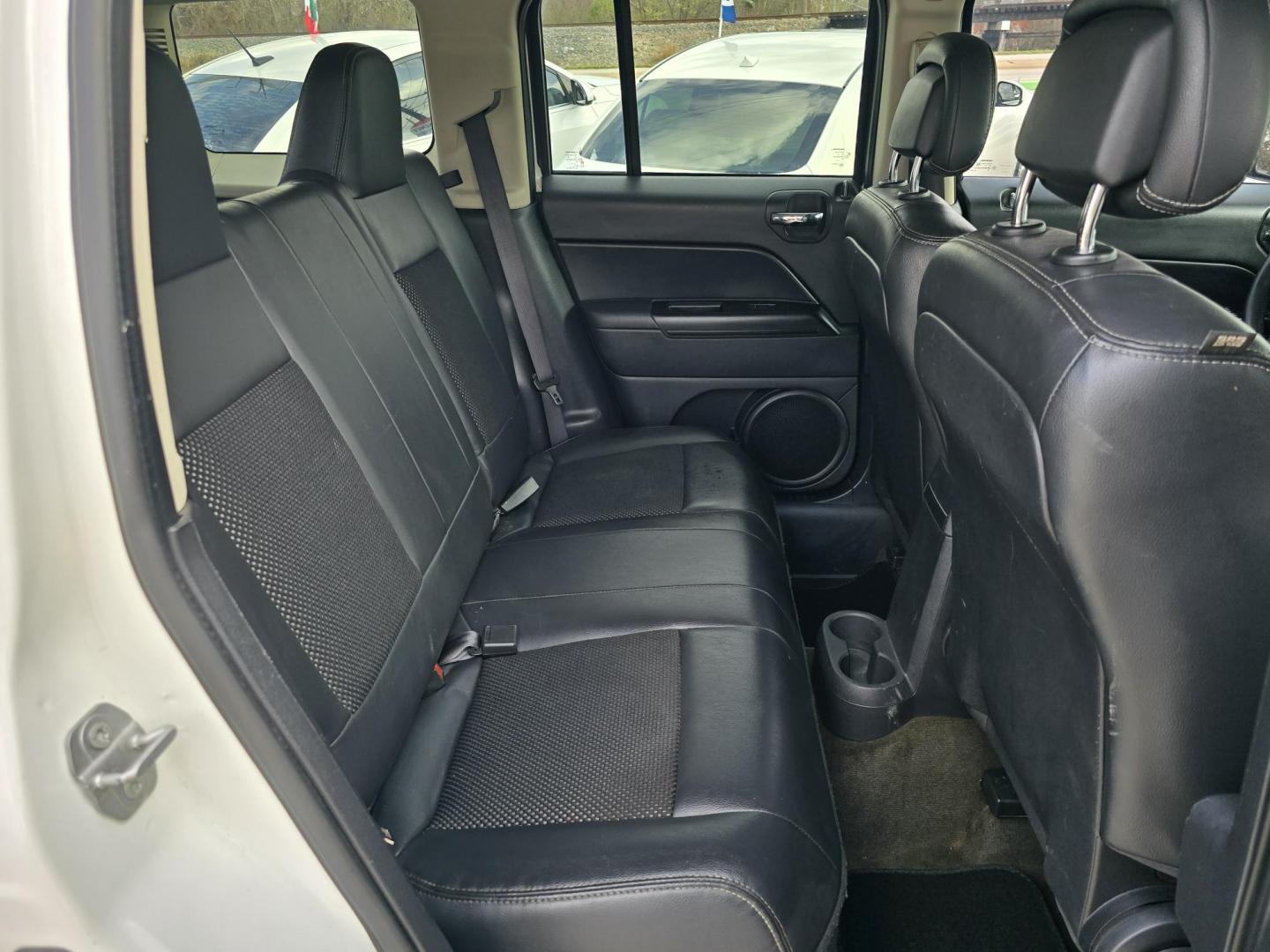 $view_url - Photo#17