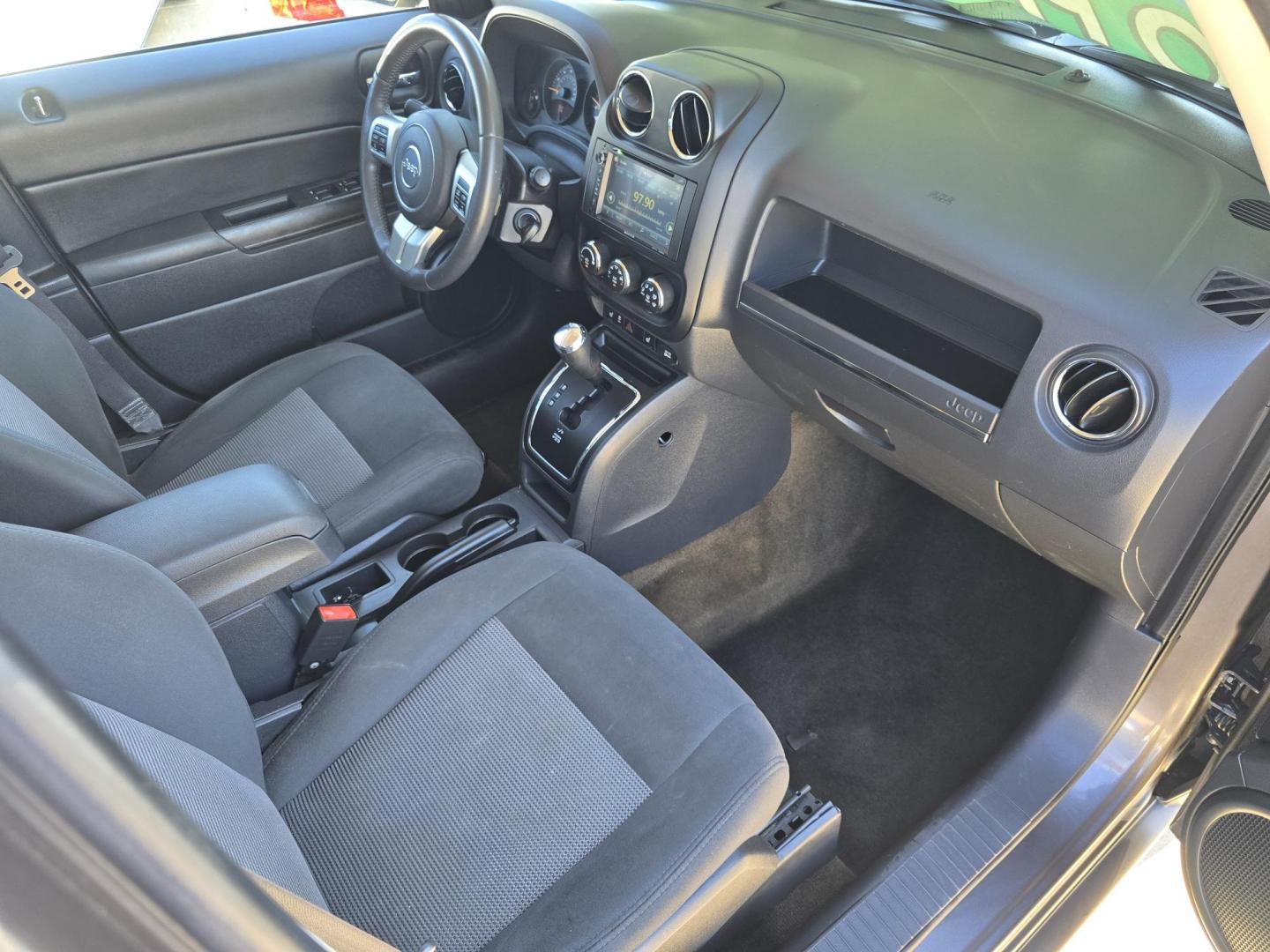 2016 GRAY Jeep Patriot Latitude (1C4NJPFB6GD) with an 2.4L L4 DOHC 16V engine, AUTO transmission, located at 2660 S.Garland Avenue, Garland, TX, 75041, (469) 298-3118, 32.885387, -96.656776 - Photo#18