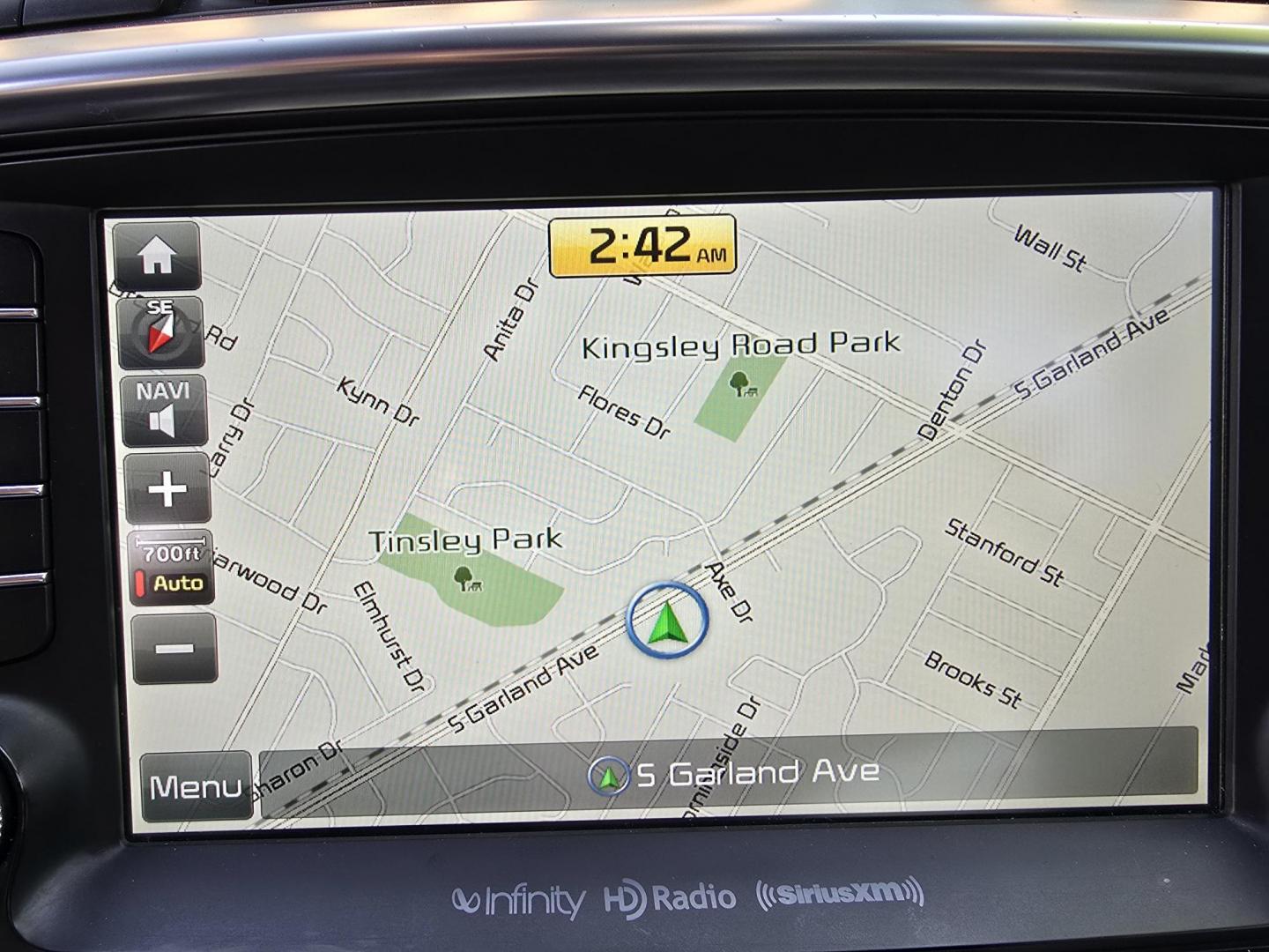 2016 WHITE Kia Sorento SXL (5XYPK4A58GG) with an 3.3L V6 DOHC 24V engine, 6-Speed Automatic transmission, located at 2660 S.Garland Avenue, Garland, TX, 75041, (469) 298-3118, 32.885387, -96.656776 - Photo#16