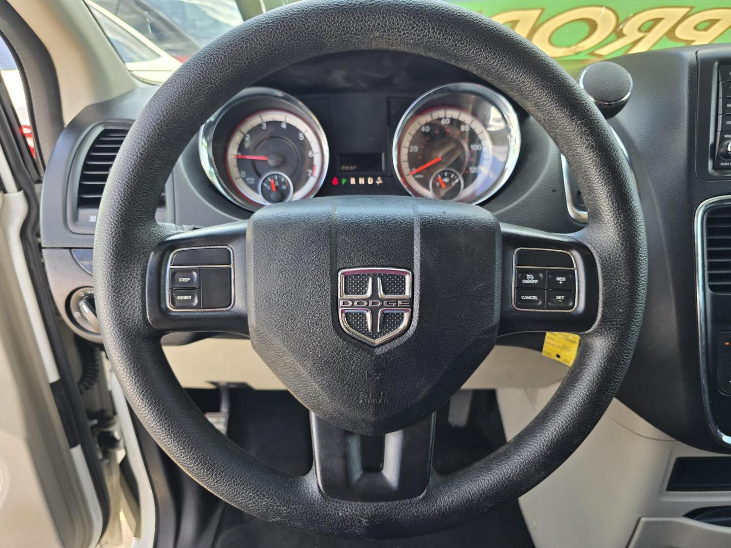 2017 WHITE Dodge Grand Caravan SE (2C4RDGBG5HR) with an 3.6L V6 DOHC 24V engine, 6A transmission, located at 2660 S.Garland Avenue, Garland, TX, 75041, (469) 298-3118, 32.885387, -96.656776 - Welcome to DallasAutos4Less, one of the Premier BUY HERE PAY HERE Dealers in the North Dallas Area. We specialize in financing to people with NO CREDIT or BAD CREDIT. We need proof of income, proof of residence, and a ID. Come buy your new car from us today!! This is a SUPER CLEAN 2017 DODGE GRAN - Photo#12