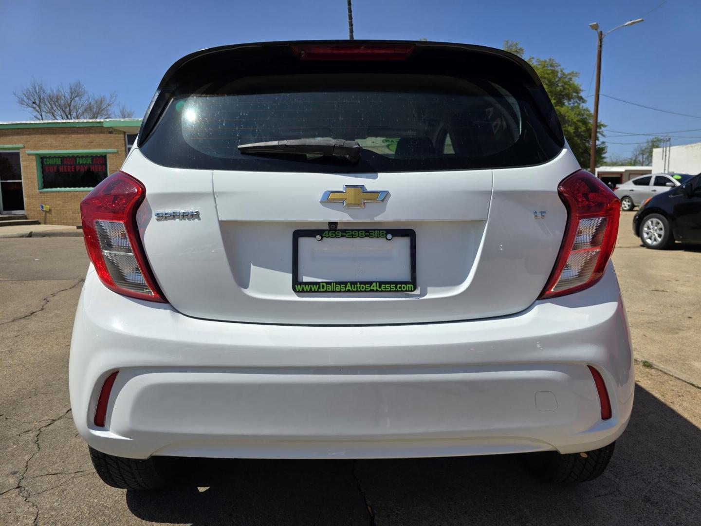 2018 WHITE Chevrolet Spark LT (KL8CD6SA6JC) with an 1.4L L4 16V DOHC engine, CVT transmission, located at 2660 S.Garland Avenue, Garland, TX, 75041, (469) 298-3118, 32.885387, -96.656776 - Photo#4