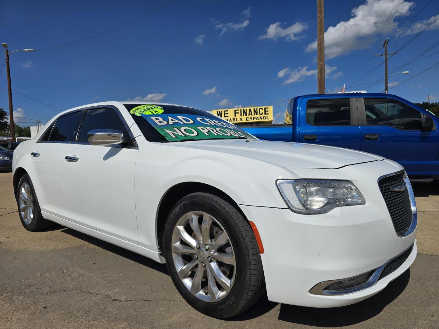2018 WHITE Chrysler 300 LIMITED (2C3CCAKG4JH) , AUTO transmission, located at 2660 S.Garland Avenue, Garland, TX, 75041, (469) 298-3118, 32.885387, -96.656776 - Welcome to DallasAutos4Less, one of the Premier BUY HERE PAY HERE Dealers in the North Dallas Area. We specialize in financing to people with NO CREDIT or BAD CREDIT. We need proof of income, proof of residence, and a ID. Come buy your new car from us today!! This is a very well cared for 2018 CH - Photo#1