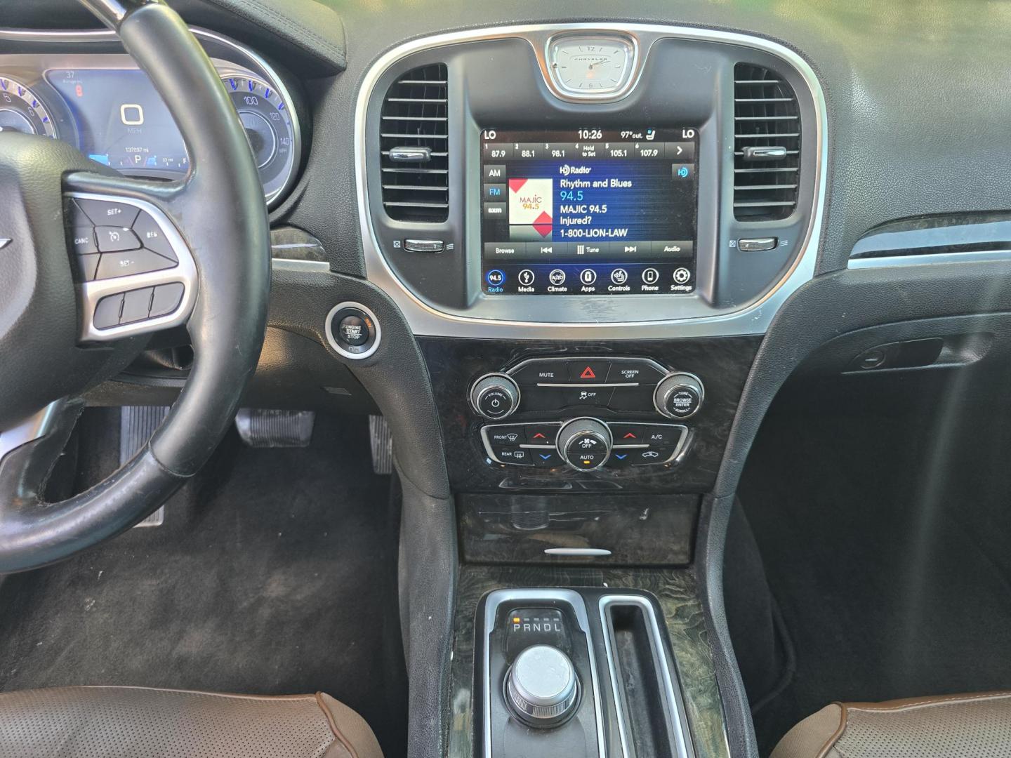 2018 WHITE Chrysler 300 LIMITED (2C3CCAKG4JH) , AUTO transmission, located at 2660 S.Garland Avenue, Garland, TX, 75041, (469) 298-3118, 32.885387, -96.656776 - Welcome to DallasAutos4Less, one of the Premier BUY HERE PAY HERE Dealers in the North Dallas Area. We specialize in financing to people with NO CREDIT or BAD CREDIT. We need proof of income, proof of residence, and a ID. Come buy your new car from us today!! This is a very well cared for 2018 CH - Photo#14