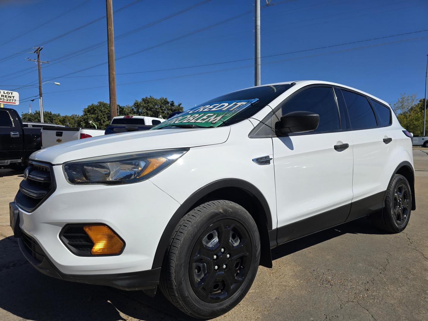 2018 Ford Escape S (1FMCU0F77JU) with an 2.5L L4 DOHC 16V engine, 6A transmission, located at 2660 S.Garland Avenue, Garland, TX, 75041, (469) 298-3118, 32.885387, -96.656776 - Welcome to DallasAutos4Less, one of the Premier BUY HERE PAY HERE Dealers in the North Dallas Area. We specialize in financing to people with NO CREDIT or BAD CREDIT. We need proof of income, proof of residence, and a ID. Come buy your new car from us today!! This is a Super Clean 2018 FORD ESCAP - Photo#7