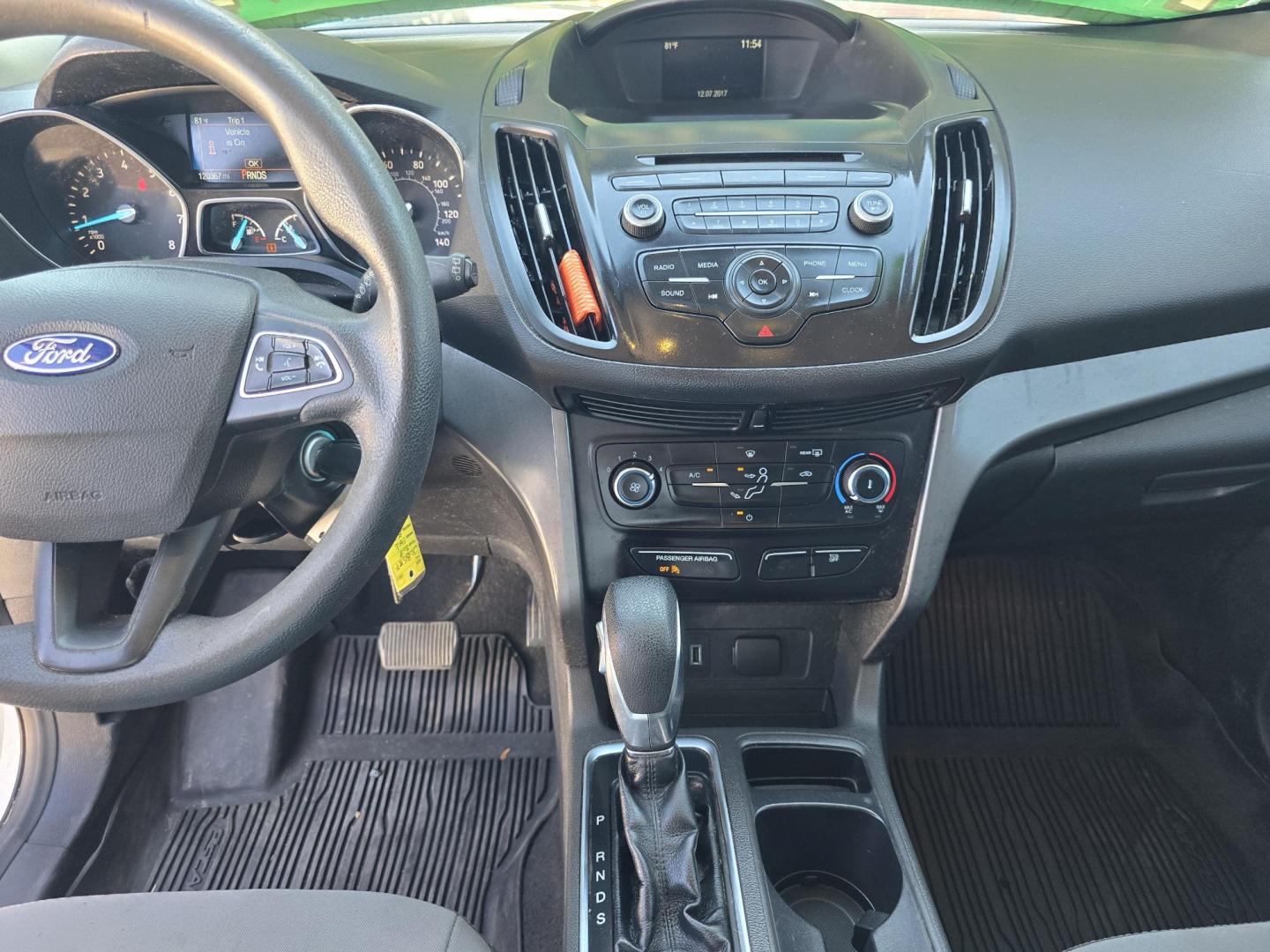 2018 Ford Escape S (1FMCU0F77JU) with an 2.5L L4 DOHC 16V engine, 6A transmission, located at 2660 S.Garland Avenue, Garland, TX, 75041, (469) 298-3118, 32.885387, -96.656776 - Welcome to DallasAutos4Less, one of the Premier BUY HERE PAY HERE Dealers in the North Dallas Area. We specialize in financing to people with NO CREDIT or BAD CREDIT. We need proof of income, proof of residence, and a ID. Come buy your new car from us today!! This is a Super Clean 2018 FORD ESCAP - Photo#13