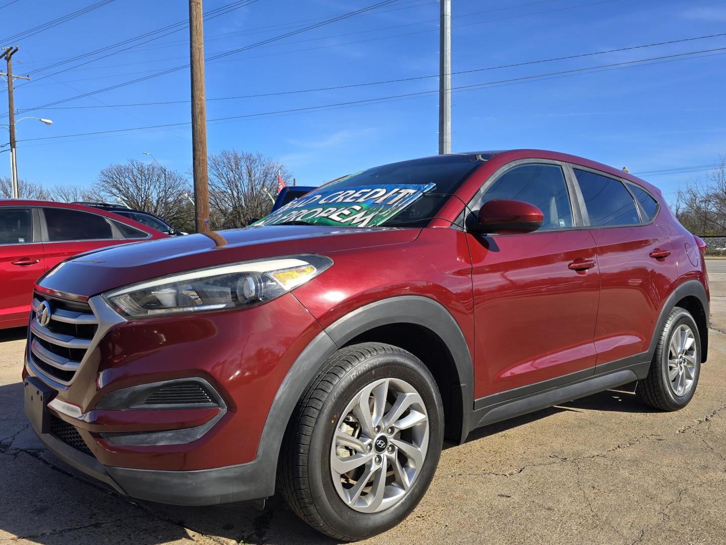 2018 BURGUNDY Hyundai Tucson SE (KM8J23A4XJU) with an 2.0L L4 DOHC 16V engine, 6A transmission, located at 2660 S.Garland Avenue, Garland, TX, 75041, (469) 298-3118, 32.885387, -96.656776 - Photo#7