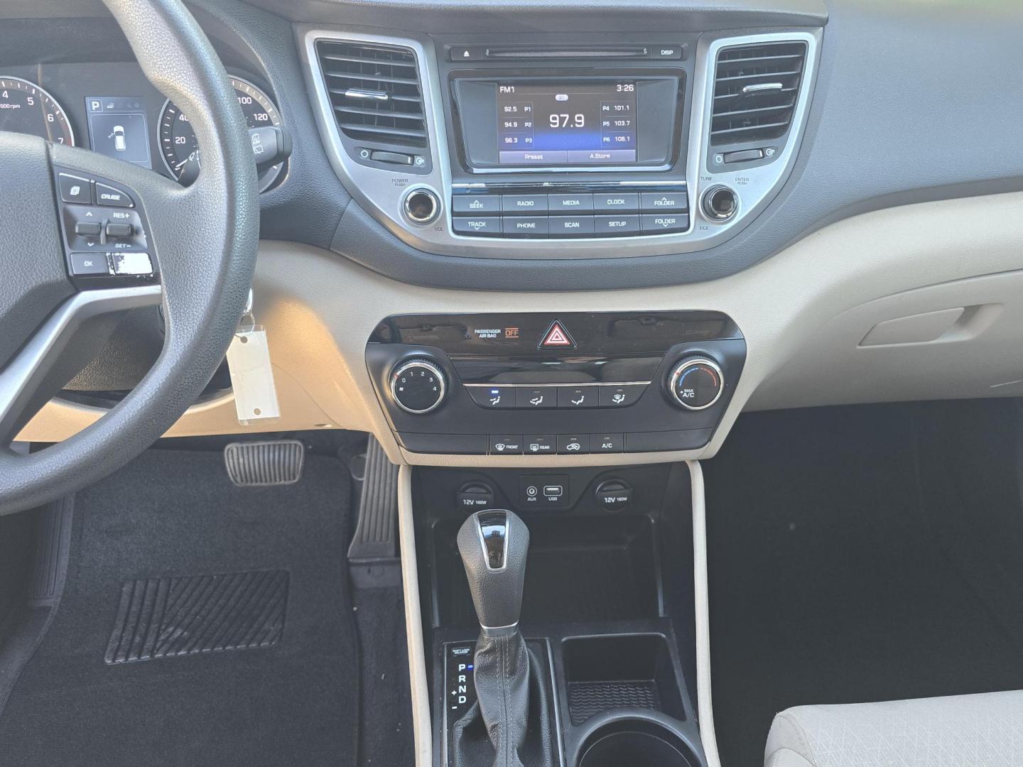 2018 BURGUNDY Hyundai Tucson SE (KM8J23A4XJU) with an 2.0L L4 DOHC 16V engine, 6A transmission, located at 2660 S.Garland Avenue, Garland, TX, 75041, (469) 298-3118, 32.885387, -96.656776 - Photo#13