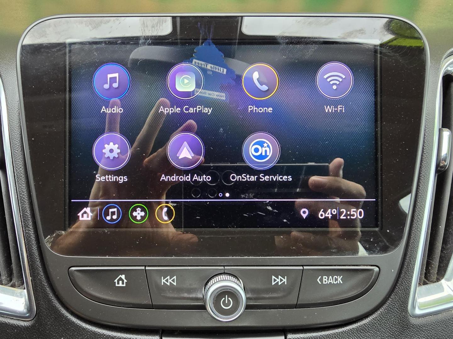 2019 WHITE Chevrolet Malibu LT (1G1ZD5STXKF) with an 1.5L L4 DOHC 16V engine, 6A transmission, located at 2660 S.Garland Avenue, Garland, TX, 75041, (469) 298-3118, 32.885387, -96.656776 - Photo#15