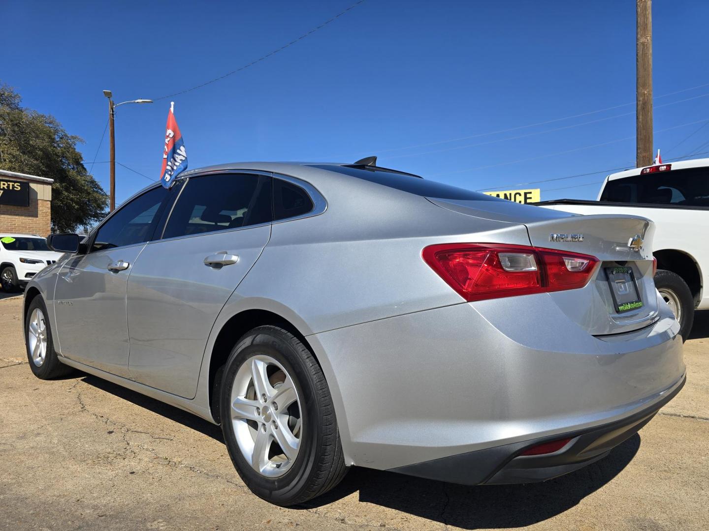 2019 SILVER Chevrolet Malibu LS (1G1ZB5ST2KF) with an 1.5L L4 DOHC 16V engine, 6A transmission, located at 2660 S.Garland Avenue, Garland, TX, 75041, (469) 298-3118, 32.885387, -96.656776 - Photo#5