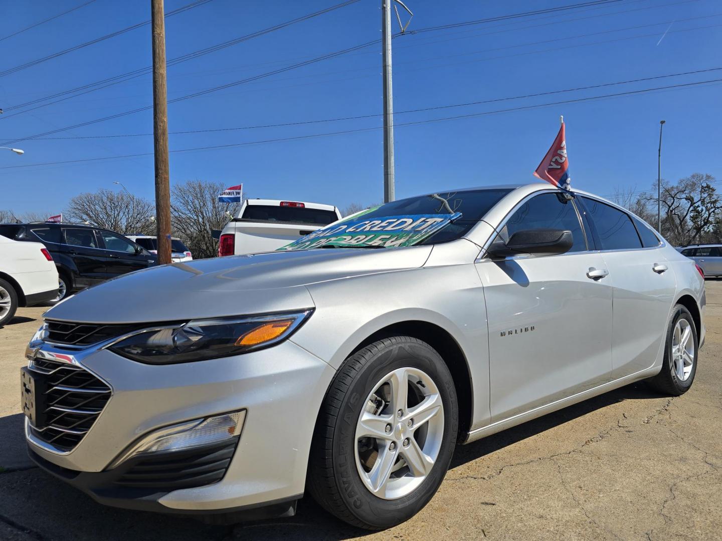 2019 SILVER Chevrolet Malibu LS (1G1ZB5ST2KF) with an 1.5L L4 DOHC 16V engine, 6A transmission, located at 2660 S.Garland Avenue, Garland, TX, 75041, (469) 298-3118, 32.885387, -96.656776 - Photo#7