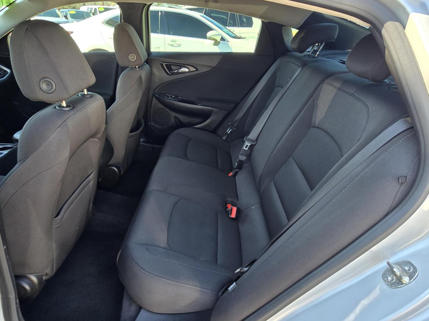 2019 SILVER Chevrolet Malibu LS (1G1ZB5ST2KF) with an 1.5L L4 DOHC 16V engine, 6A transmission, located at 2660 S.Garland Avenue, Garland, TX, 75041, (469) 298-3118, 32.885387, -96.656776 - Photo#16