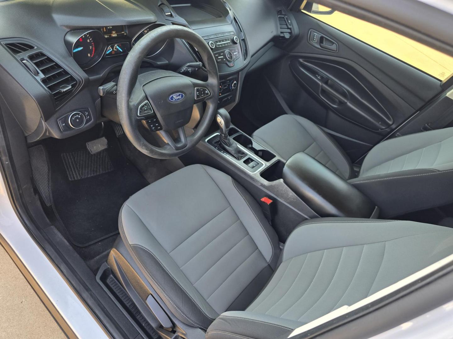 2019 WHITE Ford Escape S (1FMCU0F71KU) with an 2.5L L4 DOHC 16V engine, 6A transmission, located at 2660 S.Garland Avenue, Garland, TX, 75041, (469) 298-3118, 32.885387, -96.656776 - Photo#10