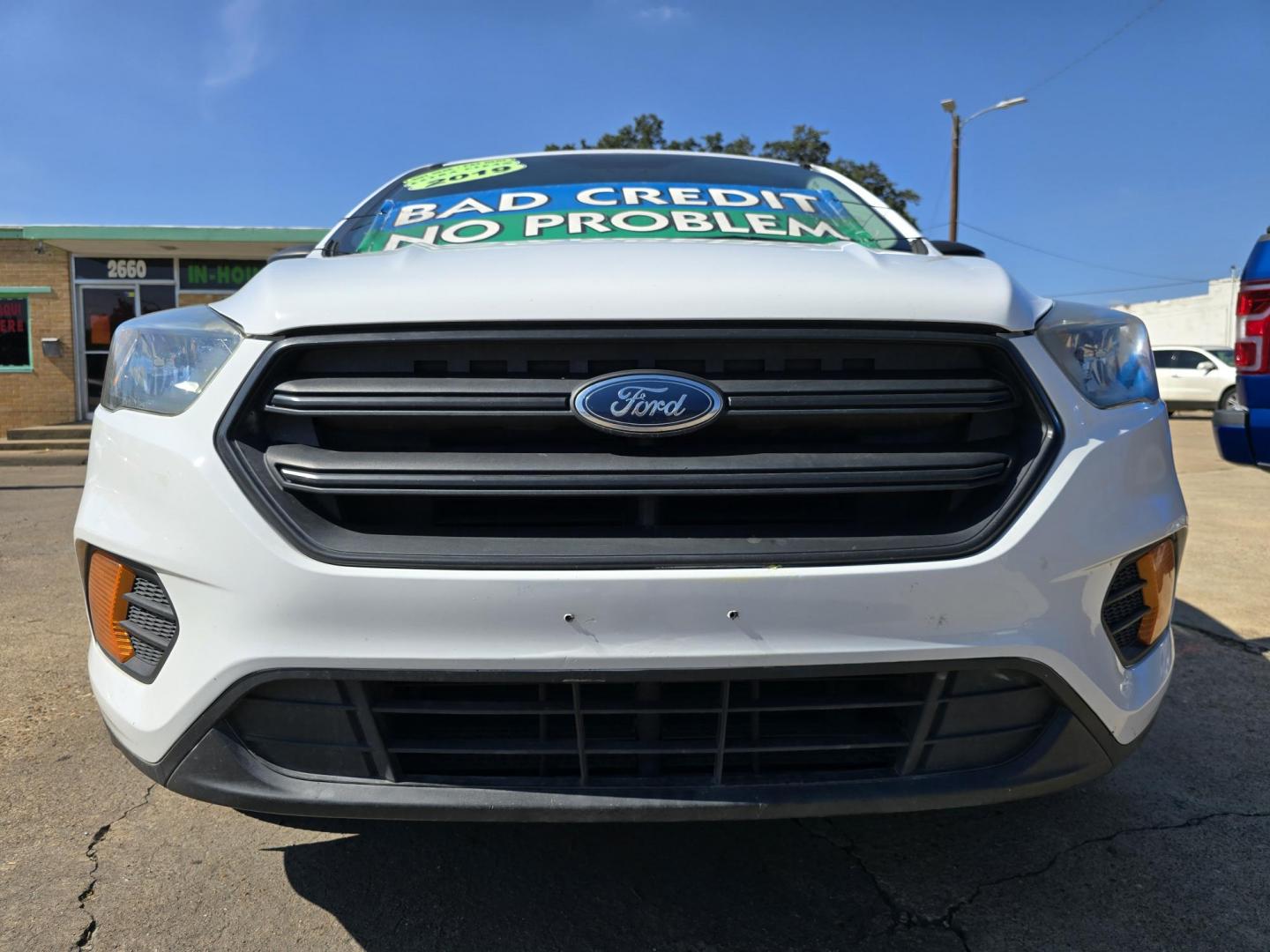 2019 WHITE Ford Escape S (1FMCU0F71KU) with an 2.5L L4 DOHC 16V engine, 6A transmission, located at 2660 S.Garland Avenue, Garland, TX, 75041, (469) 298-3118, 32.885387, -96.656776 - Photo#9