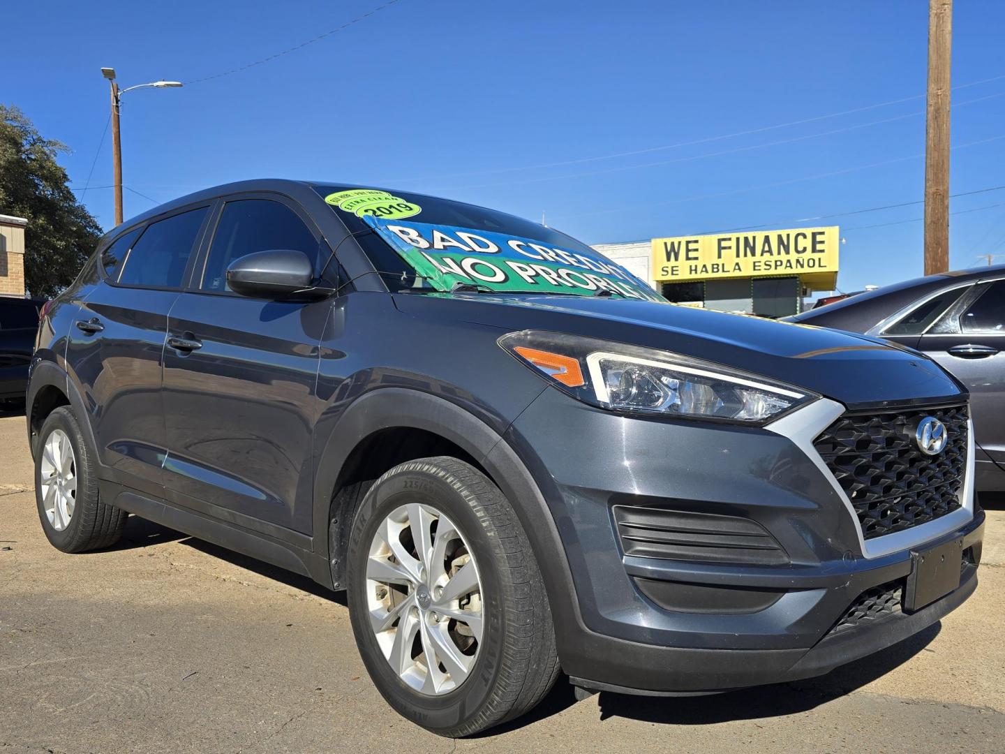 2019 BLUE Hyundai Tucson SE (KM8J23A46KU) with an 2.0L L4 DOHC 16V engine, 6A transmission, located at 2660 S.Garland Avenue, Garland, TX, 75041, (469) 298-3118, 32.885387, -96.656776 - Photo#1