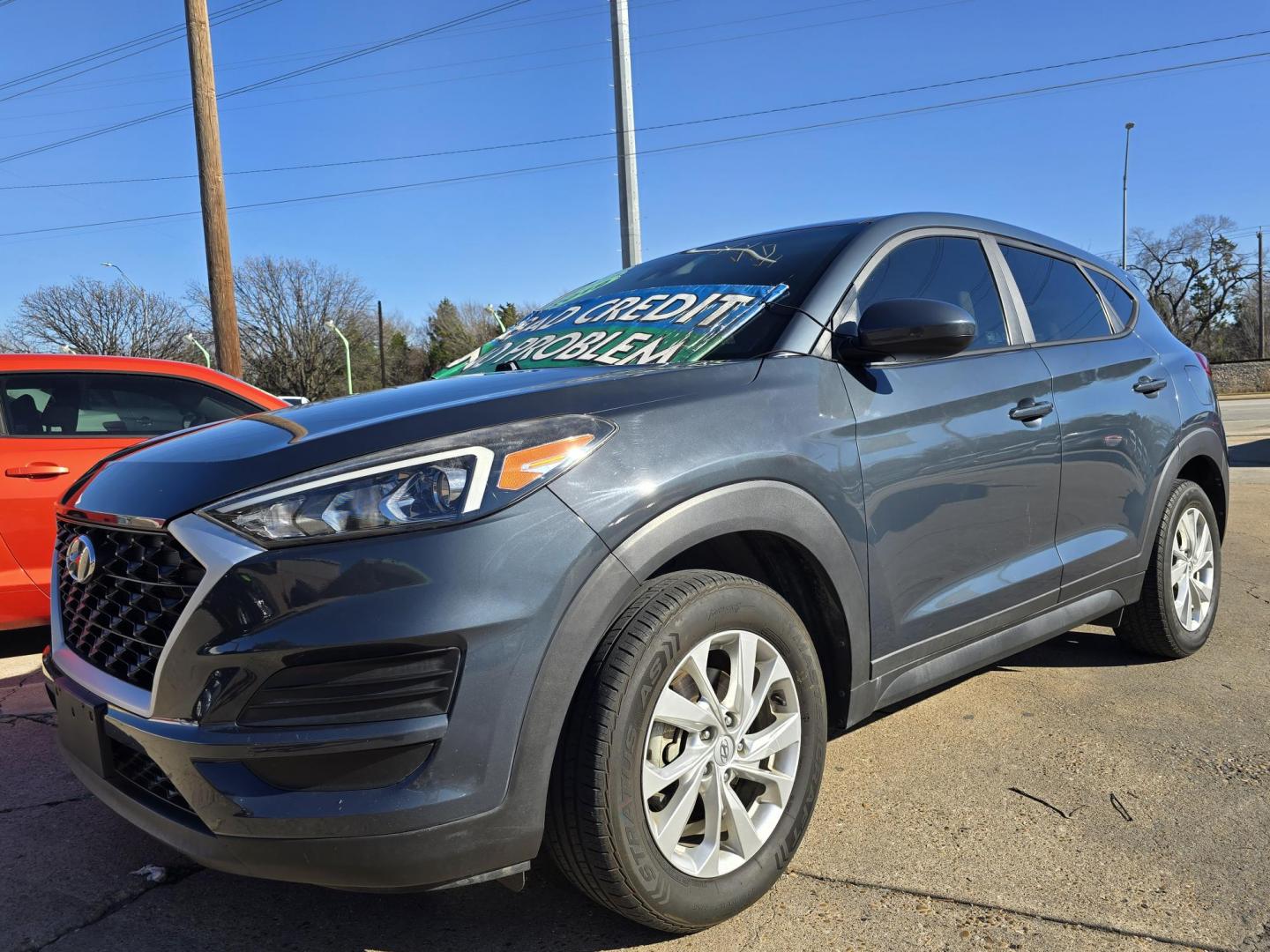 2019 BLUE Hyundai Tucson SE (KM8J23A46KU) with an 2.0L L4 DOHC 16V engine, 6A transmission, located at 2660 S.Garland Avenue, Garland, TX, 75041, (469) 298-3118, 32.885387, -96.656776 - Photo#7