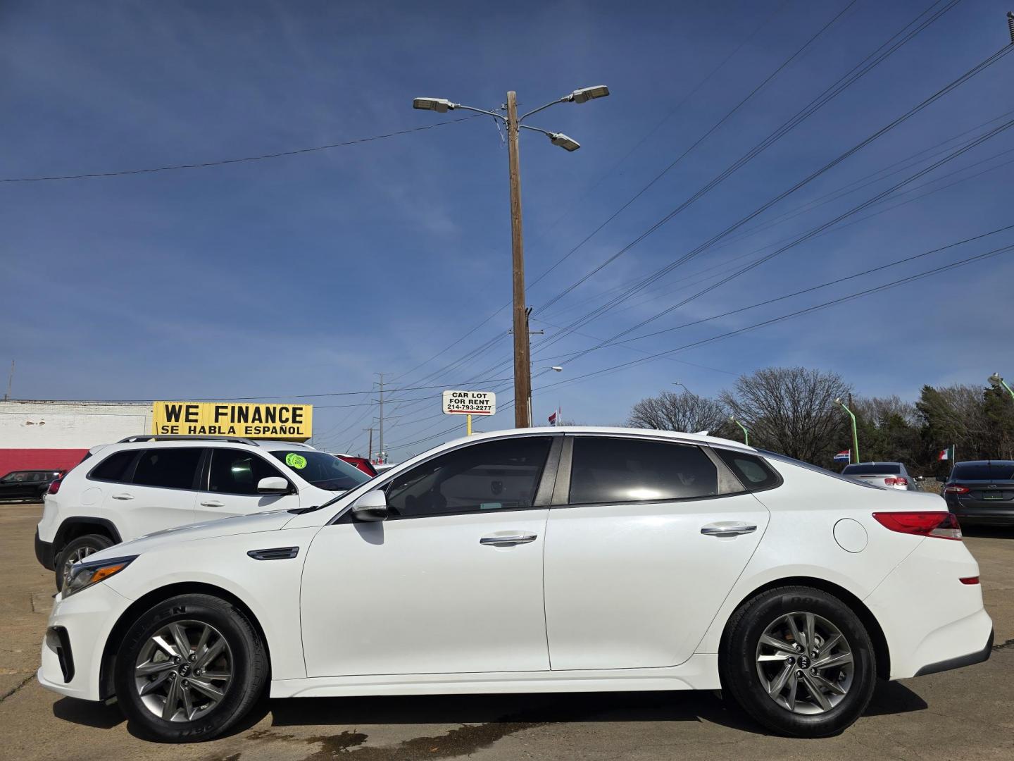 2019 DIAMOND WHITE Kia Optima LX (5XXGT4L38KG) with an 2.4L L4 DOHC 16V engine, 6A transmission, located at 2660 S.Garland Avenue	, Garland, TX, 75041, (469) 298-3118, 32.885387, -96.656776 - Photo#6