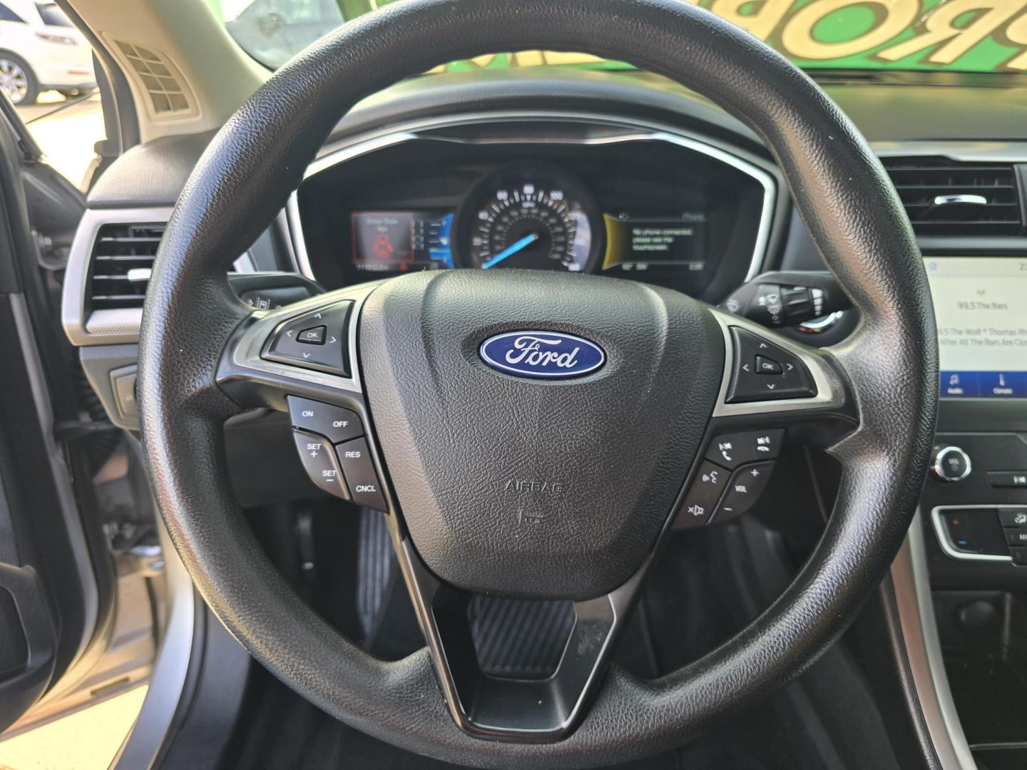 2020 GOLD Ford Fusion SE (3FA6P0HD7LR) with an 1.5L L4 DOHC 16V engine, 6A transmission, located at 2660 S.Garland Avenue, Garland, TX, 75041, (469) 298-3118, 32.885387, -96.656776 - Photo#12